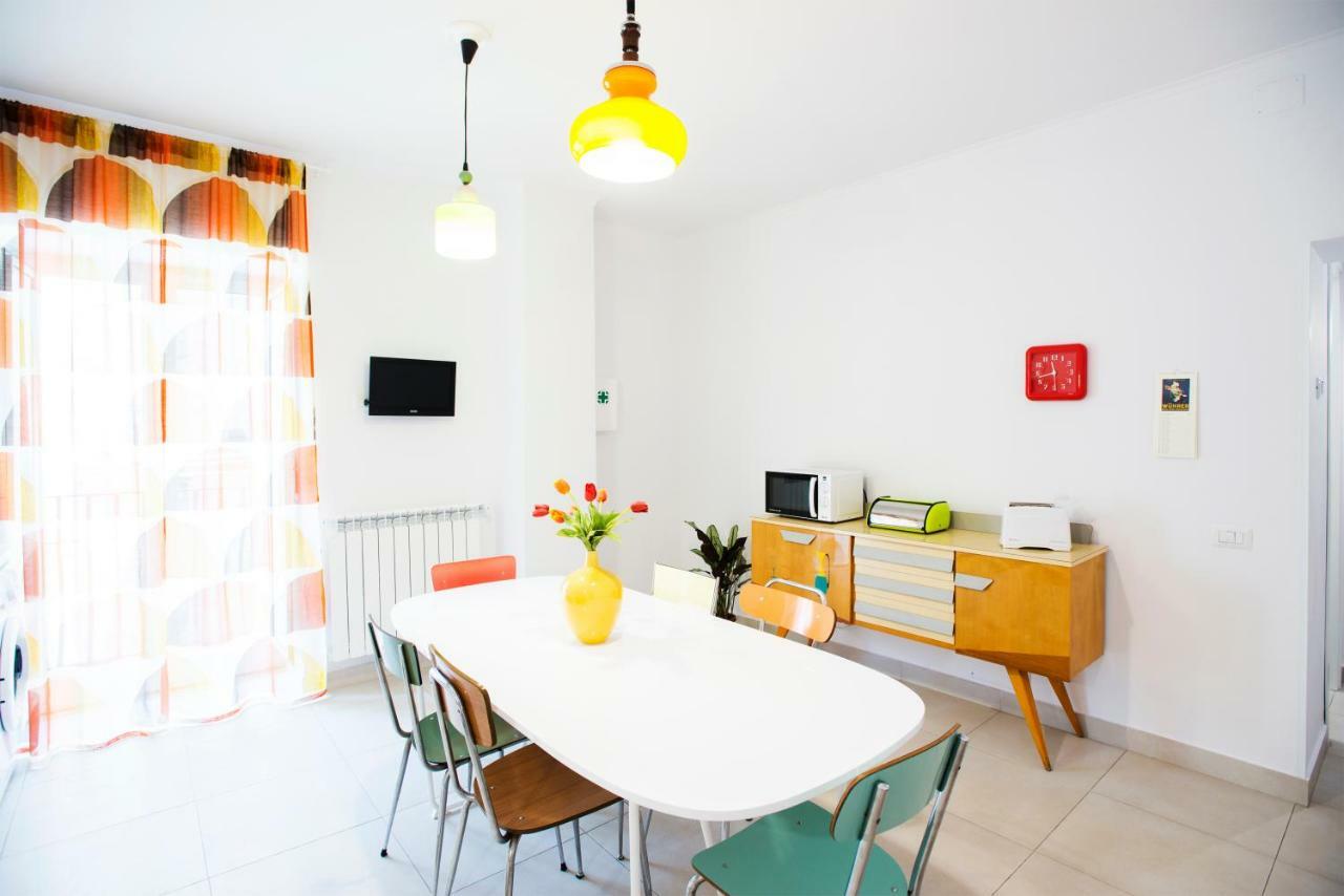Interno16Holidayhome Наполи Екстериор снимка